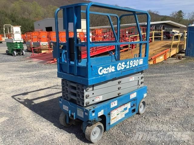 Genie GS1930 رافعات مقصية الشكل