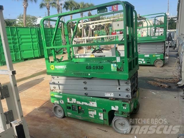 Genie GS1930 رافعات مقصية الشكل