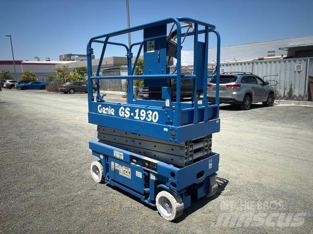 Genie GS1930 رافعات مقصية الشكل