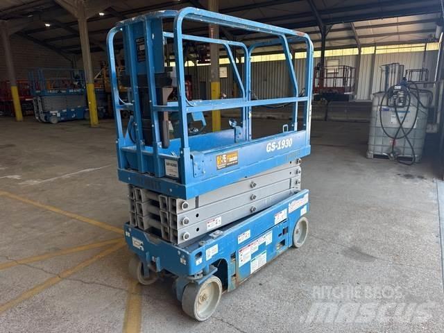 Genie GS1930 رافعات مقصية الشكل