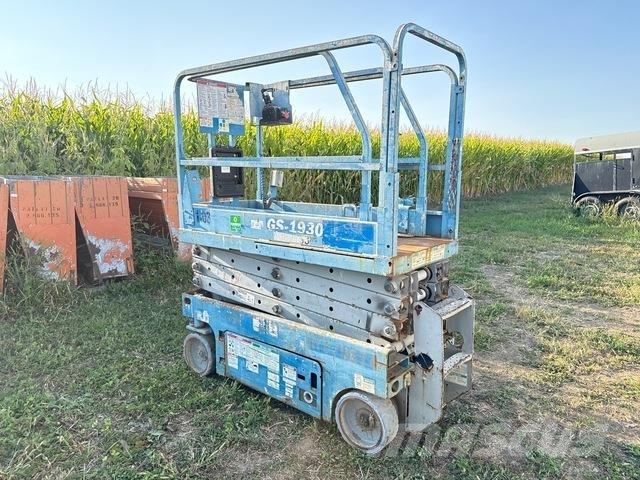 Genie GS1930 رافعات مقصية الشكل