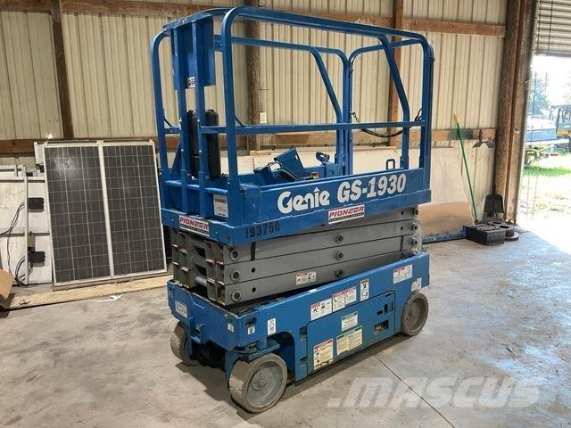 Genie GS1930 رافعات مقصية الشكل