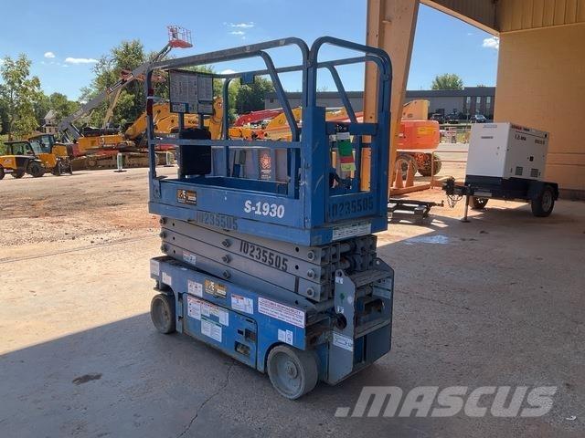 Genie GS1930 رافعات مقصية الشكل