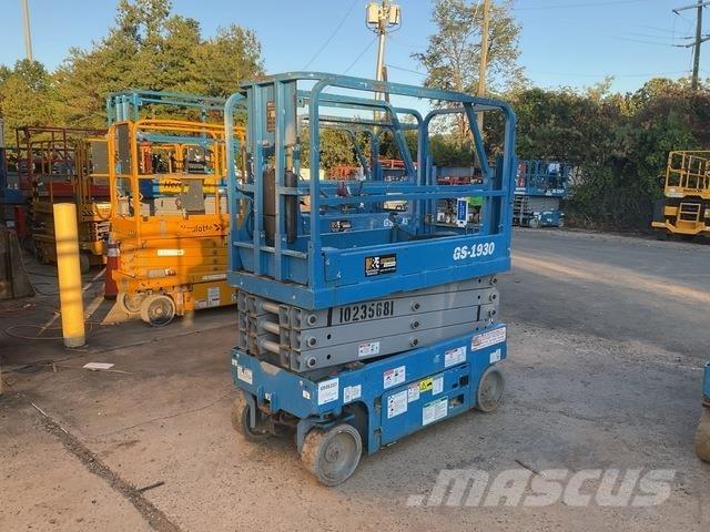 Genie GS1930 رافعات مقصية الشكل