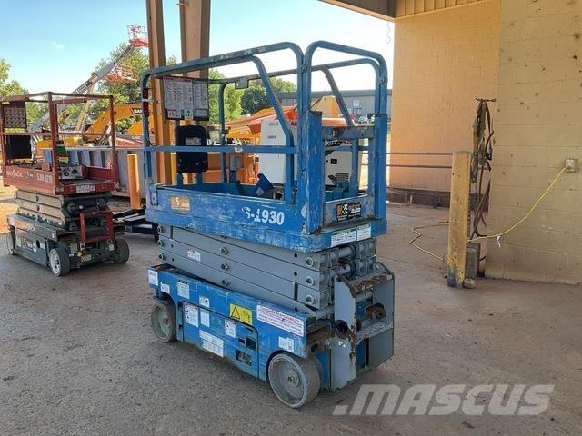 Genie GS1930 رافعات مقصية الشكل