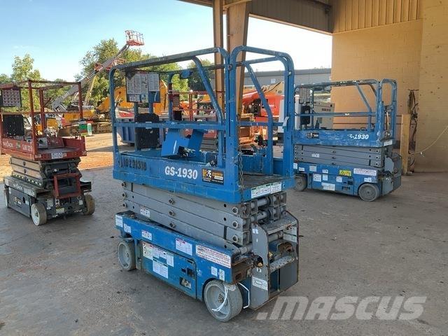 Genie GS1930 رافعات مقصية الشكل