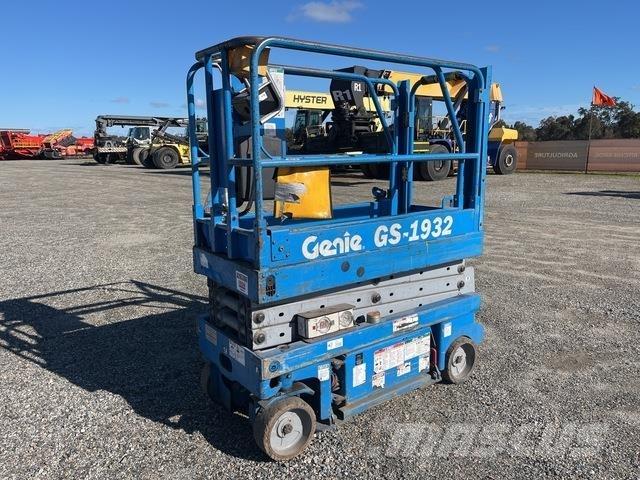 Genie GS1932 رافعات مقصية الشكل