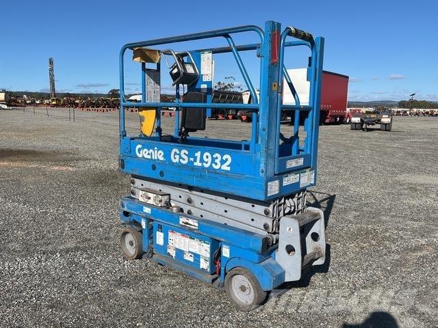 Genie GS1932 رافعات مقصية الشكل