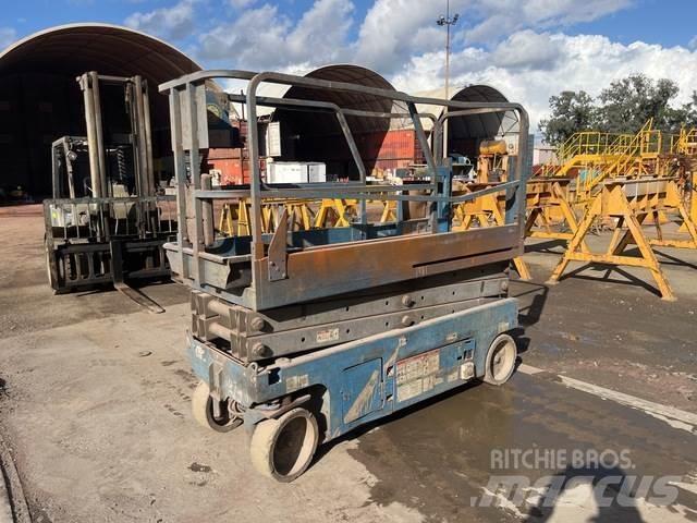 Genie GS2032 رافعات مقصية الشكل