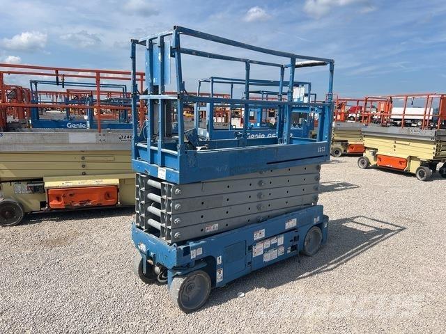 Genie GS3232 رافعات مقصية الشكل