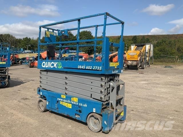 Genie GS3232 رافعات مقصية الشكل