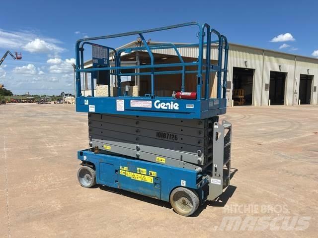 Genie GS4047 رافعات مقصية الشكل