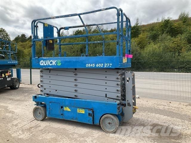 Genie GS4047 رافعات مقصية الشكل