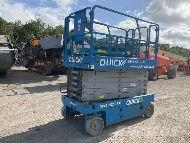 Genie GS4047 رافعات مقصية الشكل