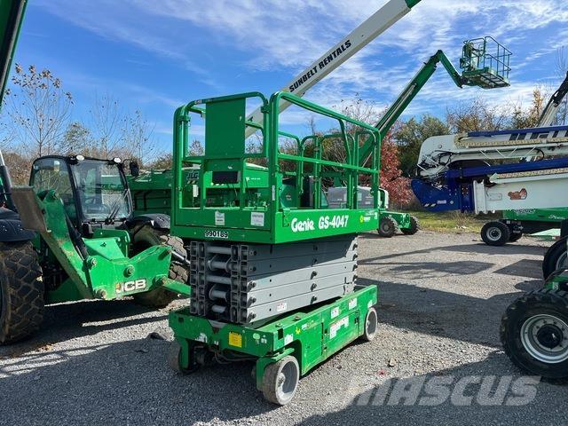 Genie GS4047DC رافعات مقصية الشكل