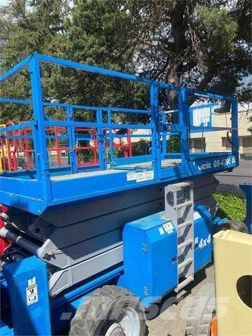 Genie GS4390RT رافعات مقصية الشكل