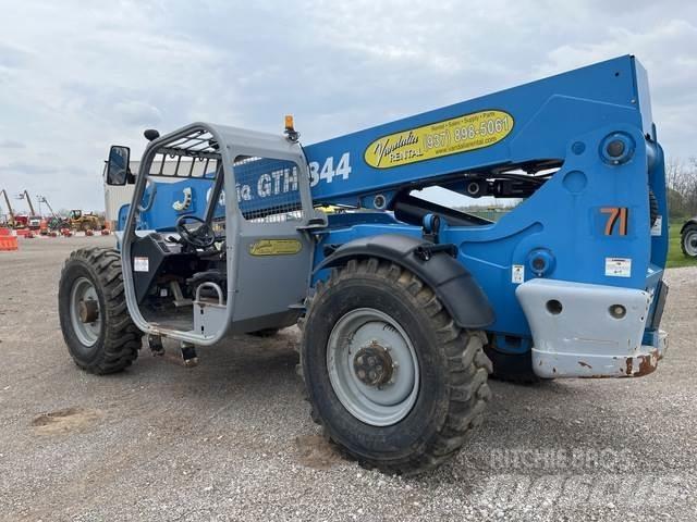 Genie GTH-844 مناولات متداخلة