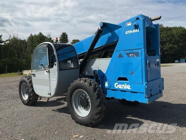 Genie GTH-844 مناولات متداخلة