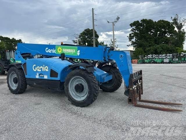 Genie GTH844 مناولات متداخلة