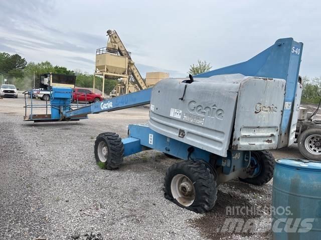 Genie S-40 أخرى