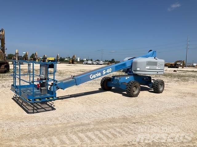 Genie S-40 أخرى