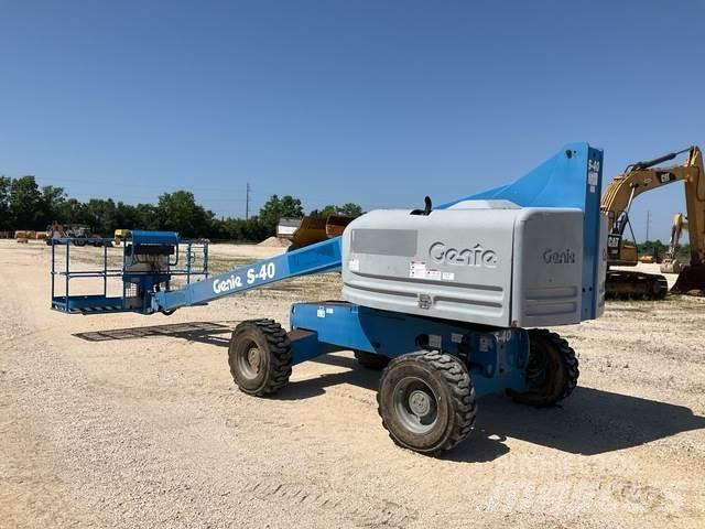 Genie S-40 أخرى