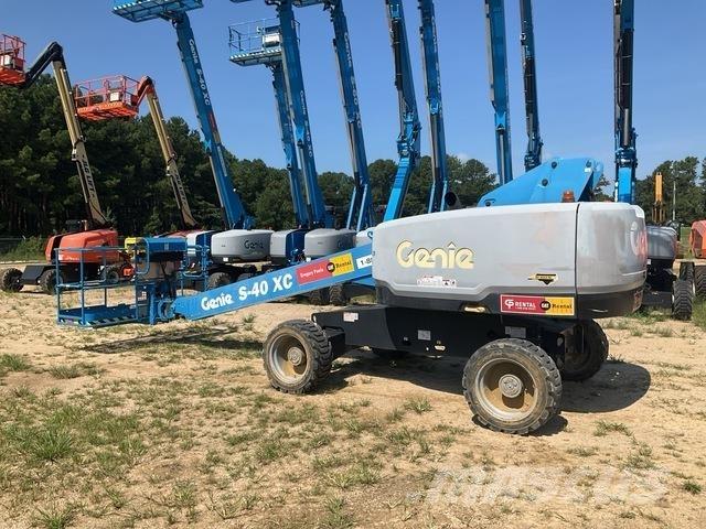 Genie S-40XC رافعات سلة تلسكوبية