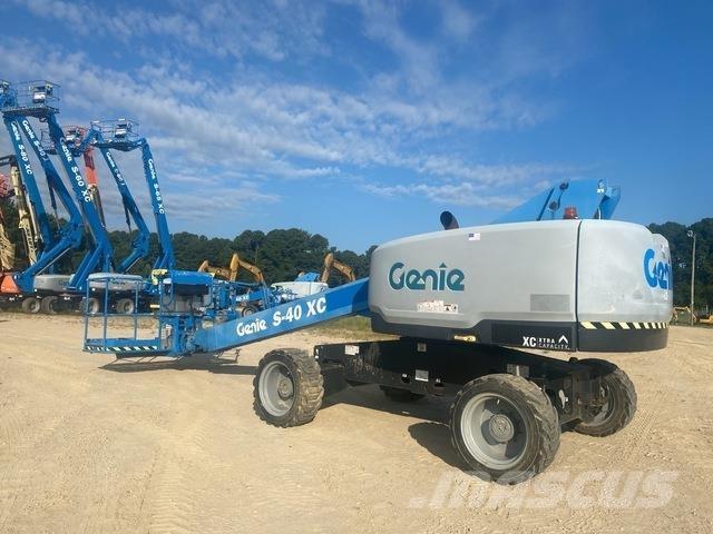 Genie S-40XC رافعات سلة تلسكوبية