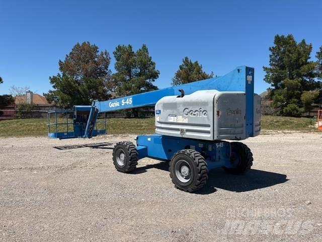 Genie S-45 أخرى
