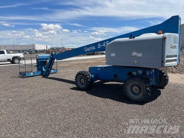 Genie S-45 أخرى