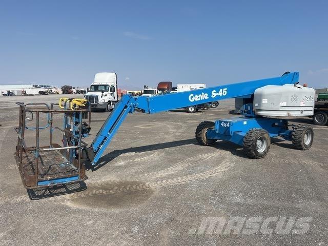 Genie S-45 رافعات سلة تلسكوبية