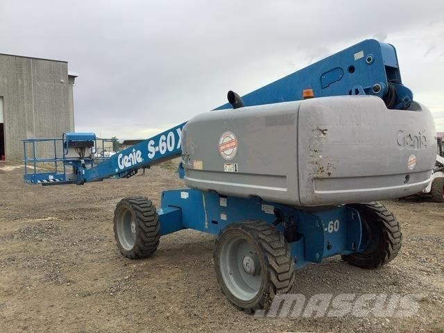 Genie S-60X رافعات سلة تلسكوبية