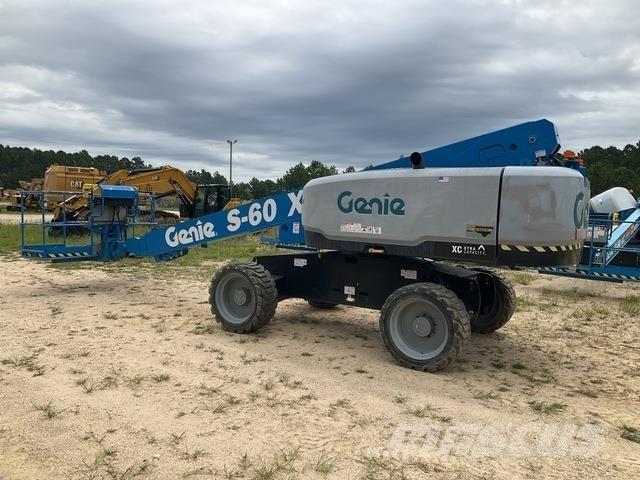 Genie S-60XC رافعات سلة تلسكوبية
