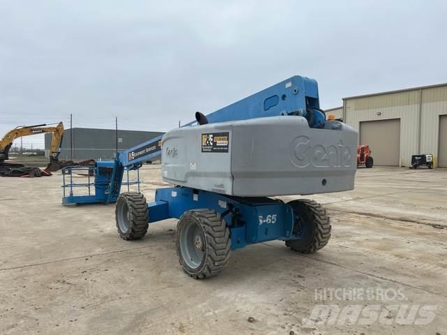 Genie S-65 أخرى
