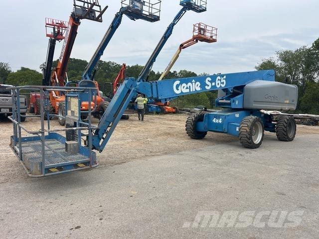 Genie S-65 رافعات سلة تلسكوبية