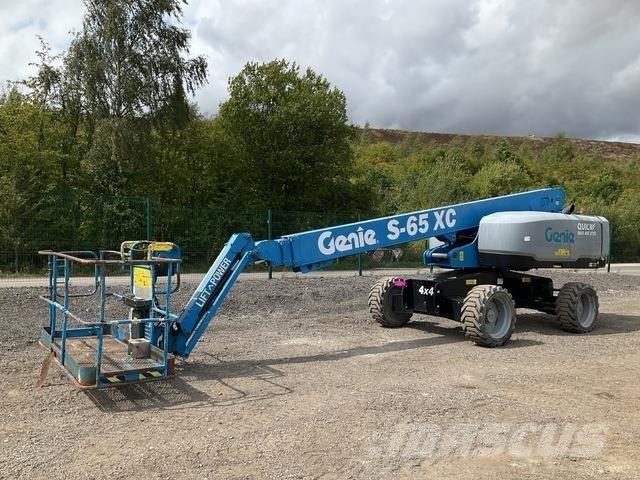 Genie S65XC رافعات سلة تلسكوبية