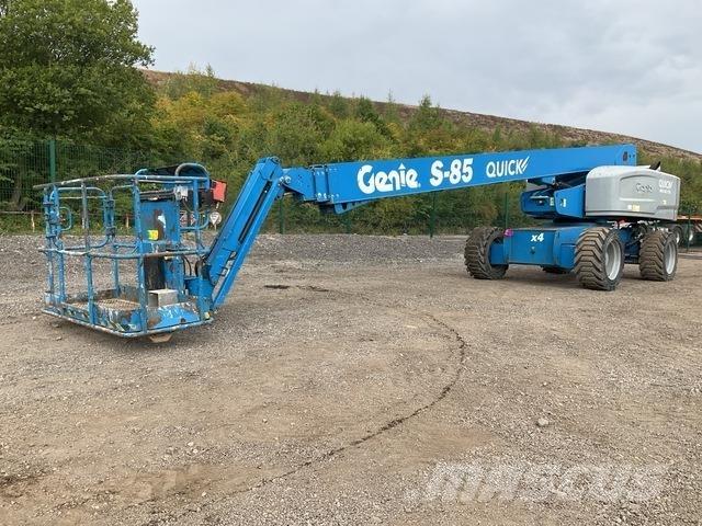 Genie S85 Articulated boom lifts