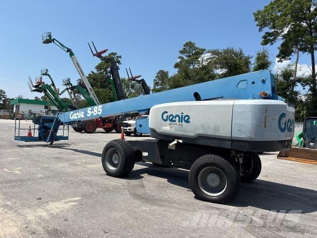 Genie S85 رافعات سلة تلسكوبية