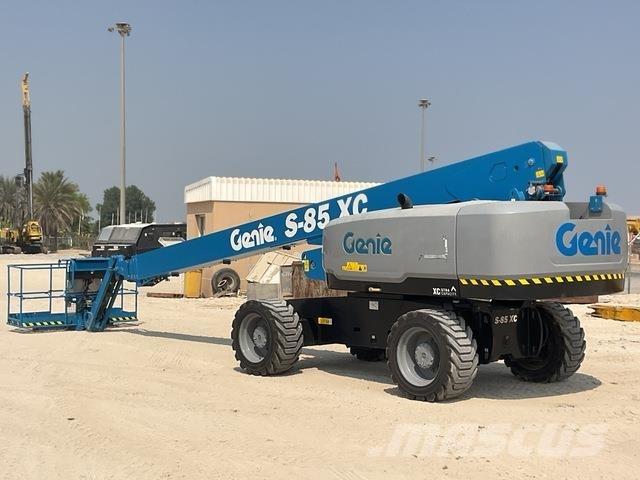 Genie S85 XC رافعات سلة تلسكوبية