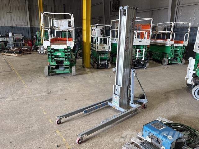 Genie SLC-24 المصاعد والرافعات المادية