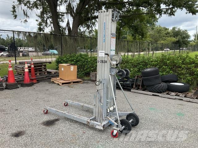 Genie SLC24 المصاعد والرافعات المادية