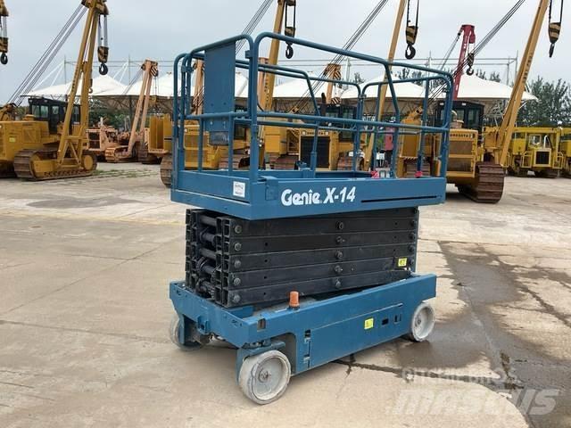 Genie X14 رافعات مقصية الشكل
