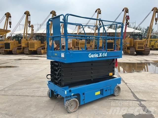 Genie X14 رافعات مقصية الشكل