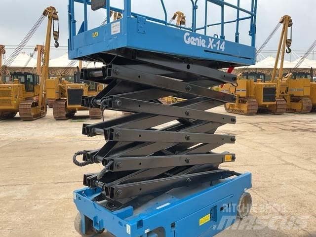 Genie X14 رافعات مقصية الشكل