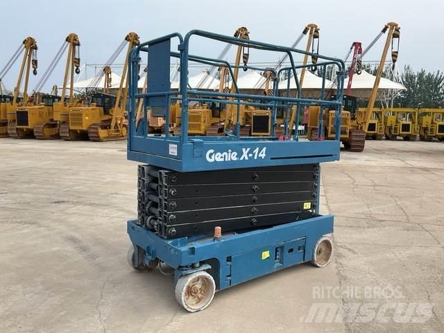 Genie X14 رافعات مقصية الشكل