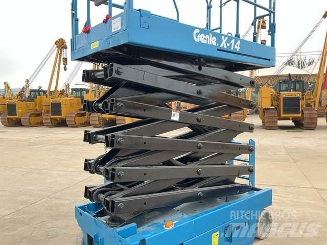 Genie X14 رافعات مقصية الشكل