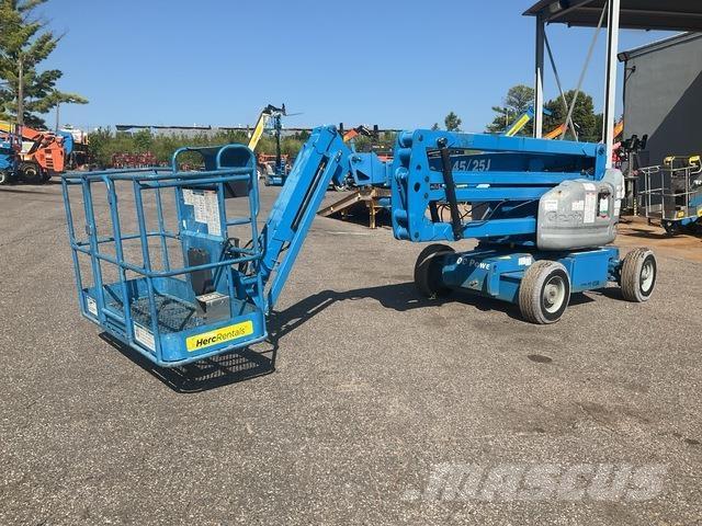 Genie Z-45/25J رافعات سلة مفصلية