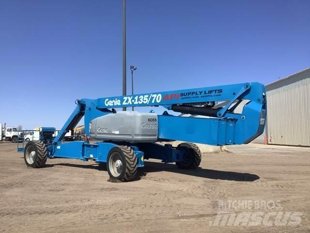 Genie ZX-135 رافعات سلة مفصلية