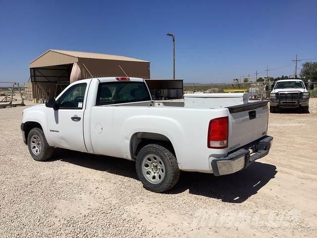 GMC 1500 أخرى