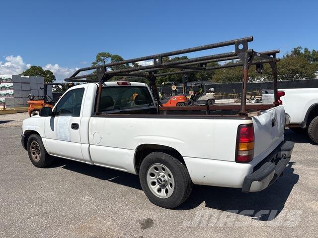 GMC 1500 شاحنات خفيفة/مفصلية الجوانب